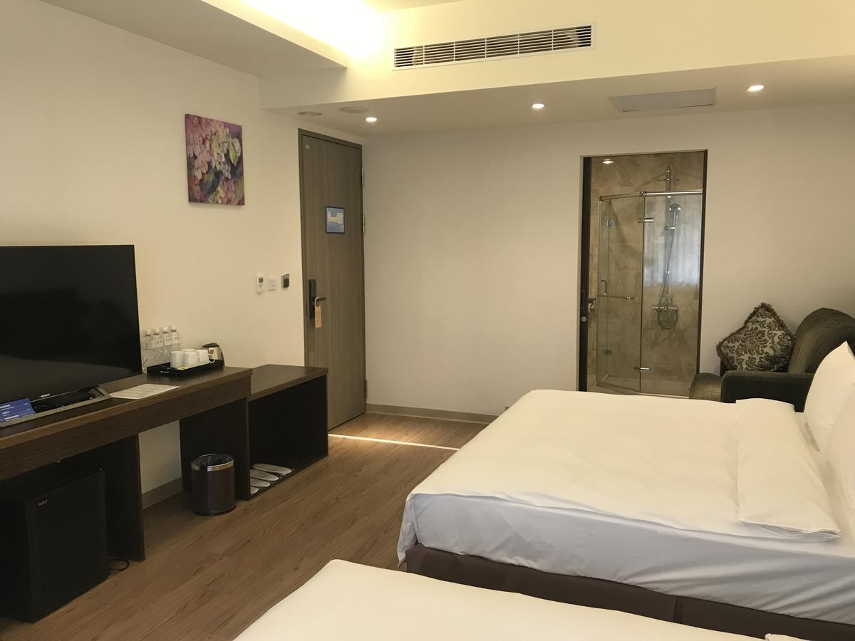 晨光飯店 Hotel Чиай Сити Екстериор снимка