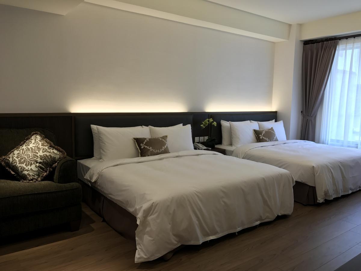 晨光飯店 Hotel Чиай Сити Екстериор снимка