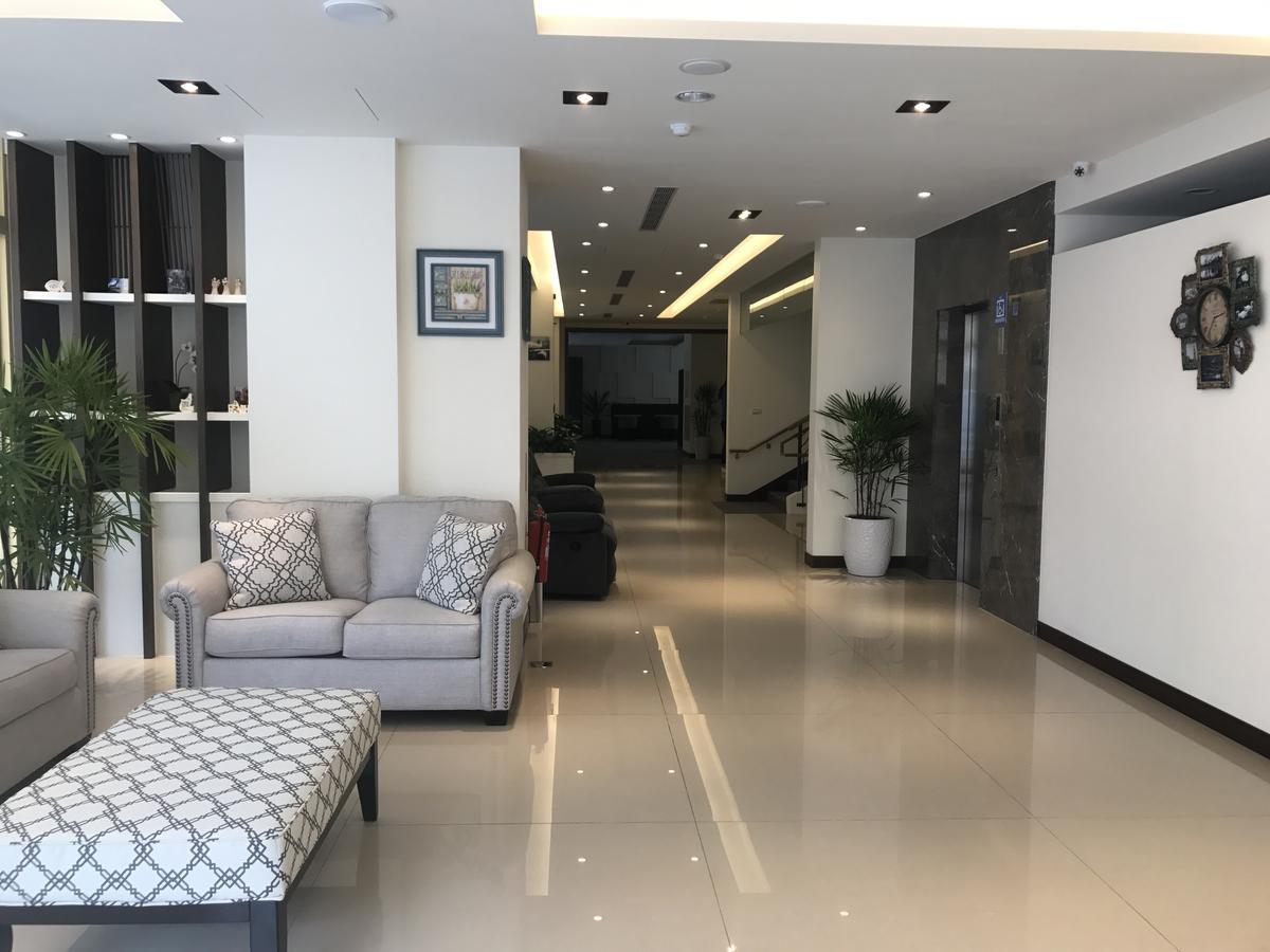 晨光飯店 Hotel Чиай Сити Екстериор снимка
